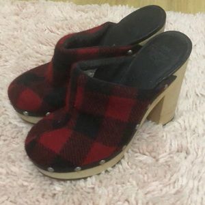 Woolrich clogs